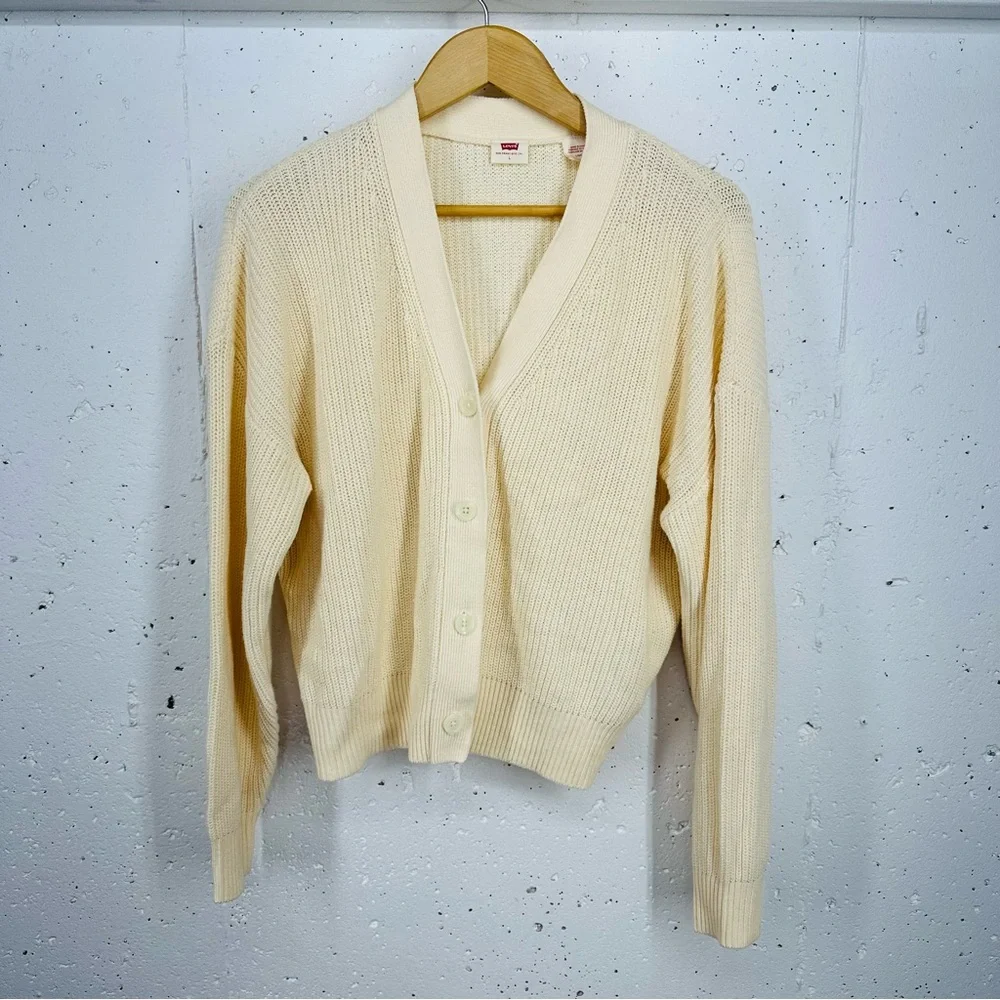 Levi’s Women’s size Large Cream Cyrus Button Down Cardigan Sweater